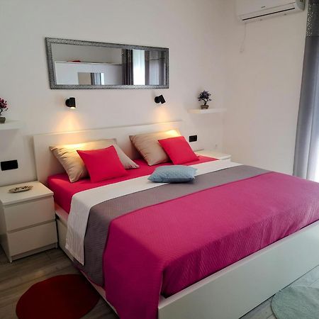 Apartments Ema Crikvenica Eksteriør bilde