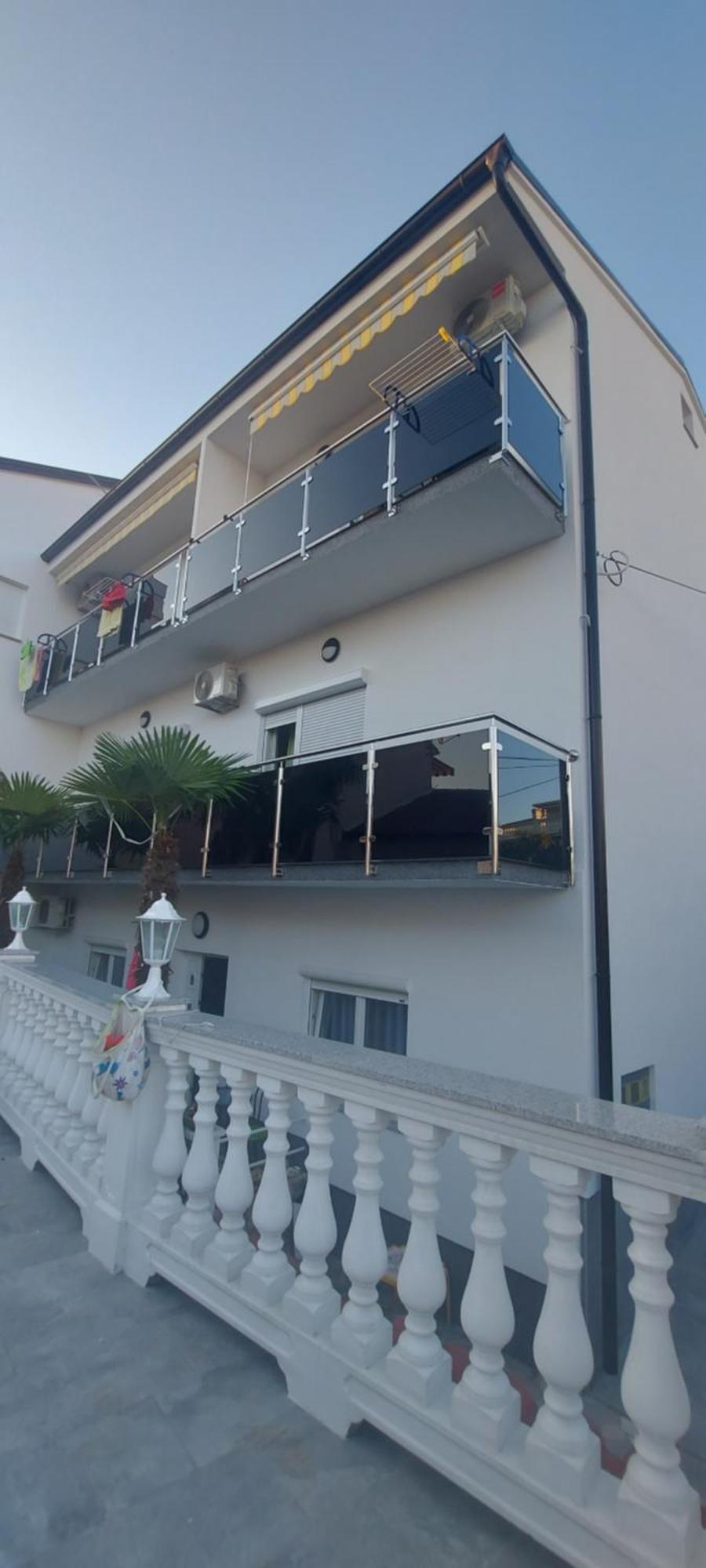 Apartments Ema Crikvenica Eksteriør bilde