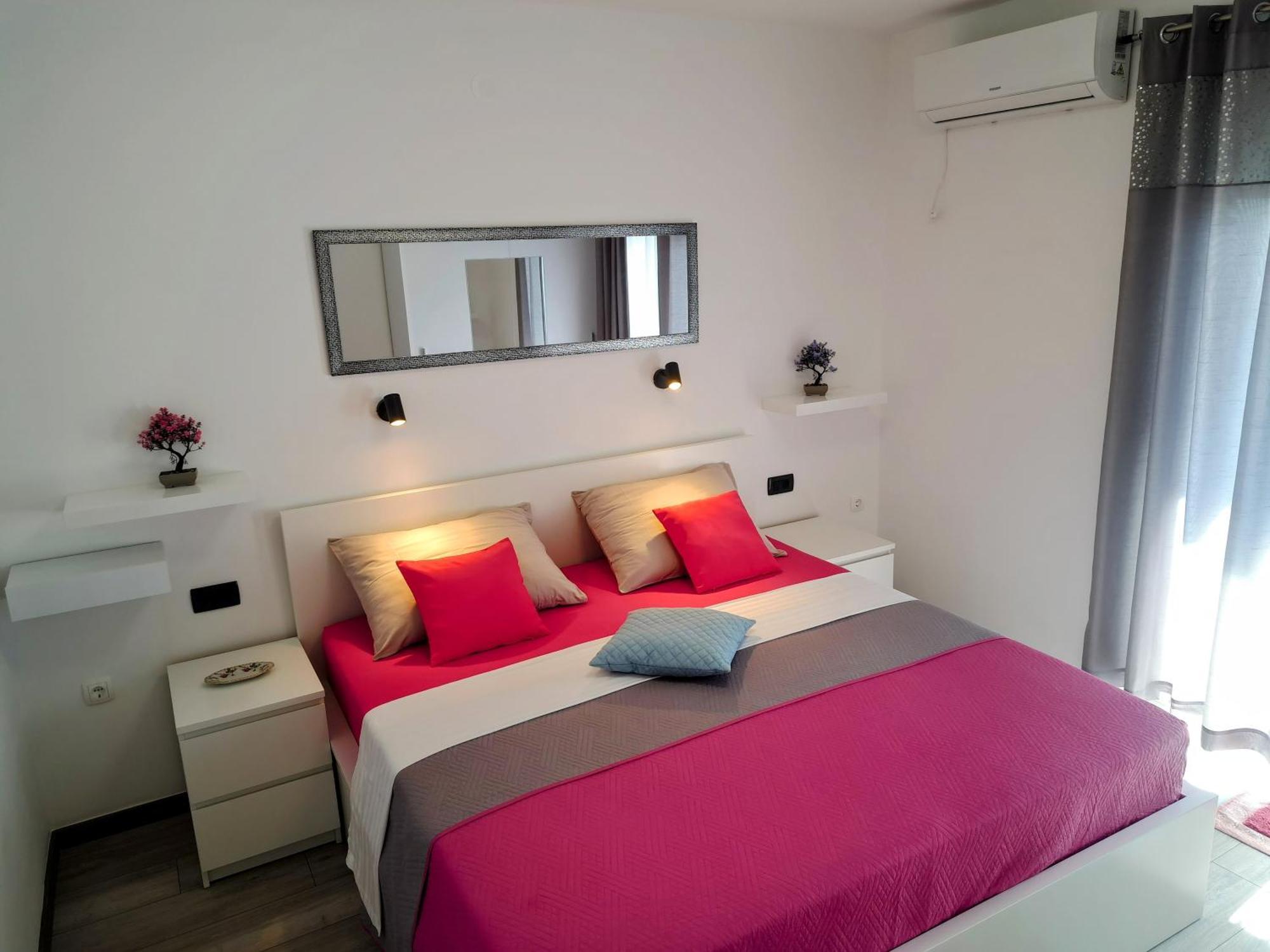 Apartments Ema Crikvenica Eksteriør bilde