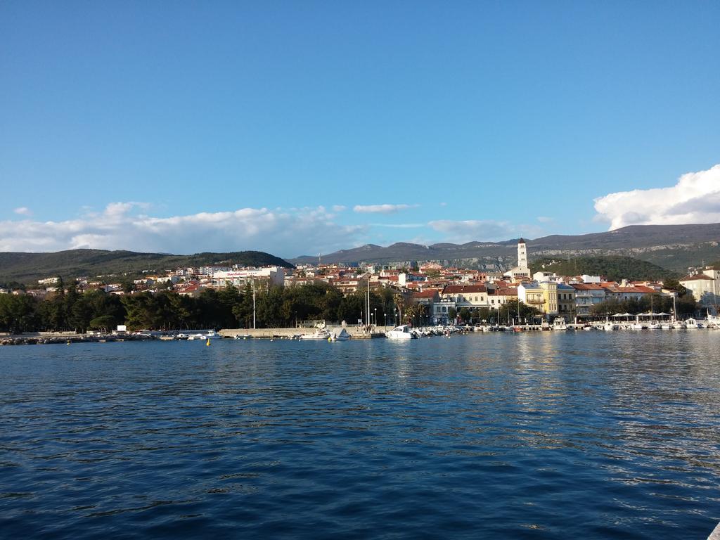 Apartments Ema Crikvenica Eksteriør bilde