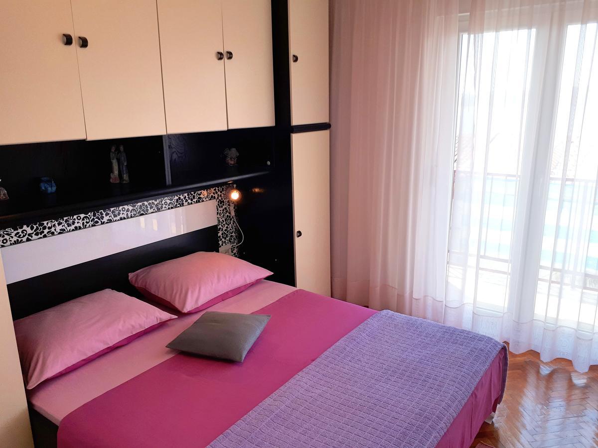 Apartments Ema Crikvenica Eksteriør bilde